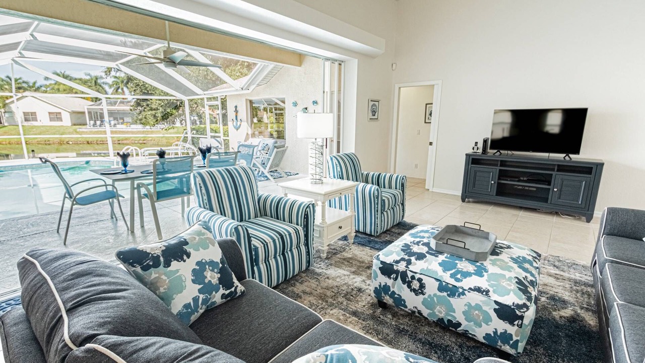 Photo of Livingroom in Central Naples