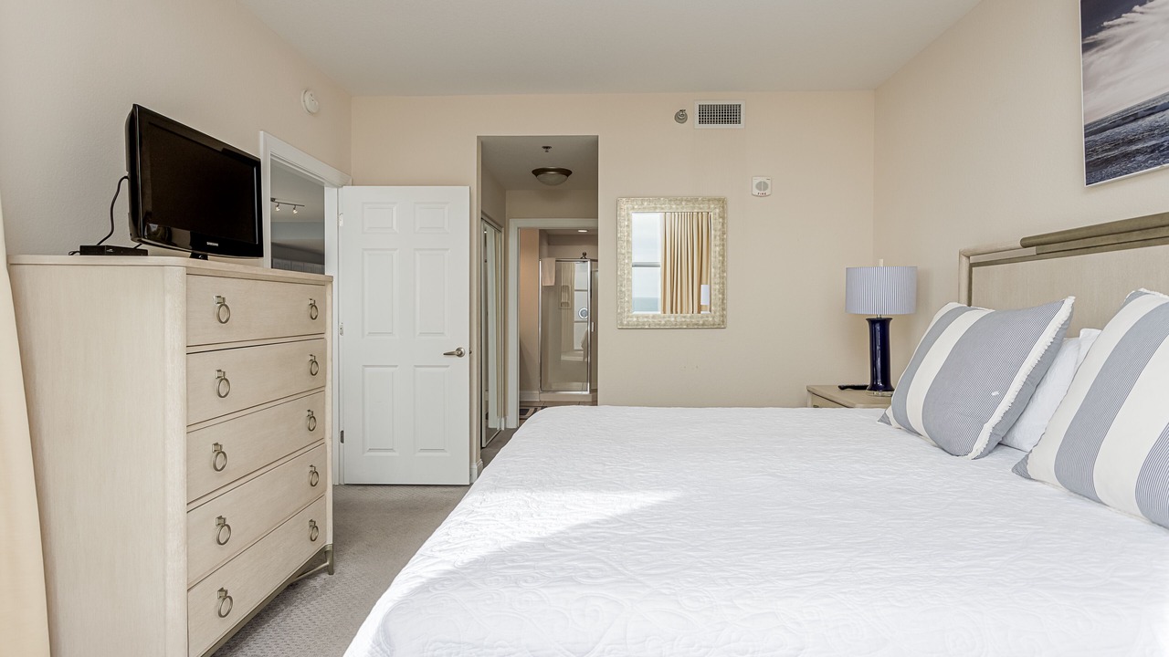 Photo of Bedroom in Pensacola Beach