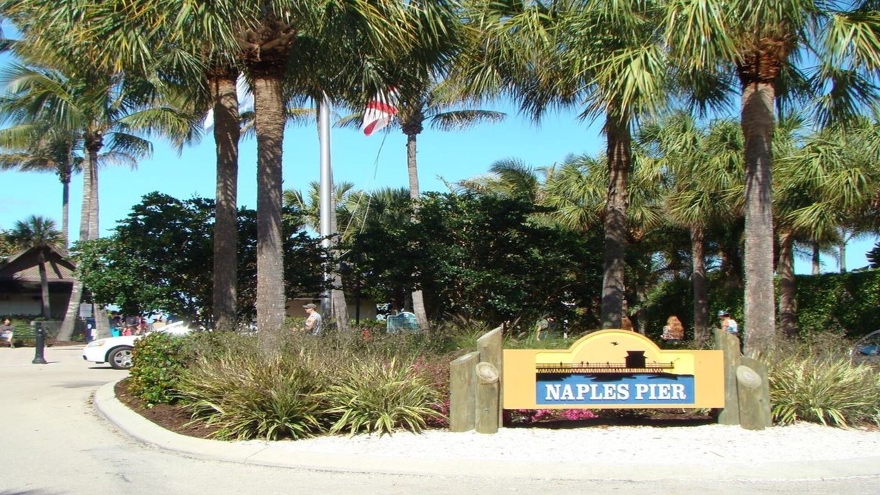Photo of Others in Old Naples
