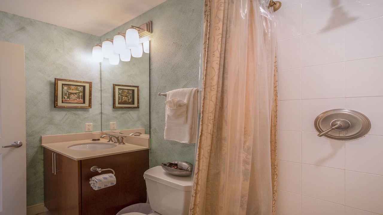 Photo of Bathroom in Daytona Beach