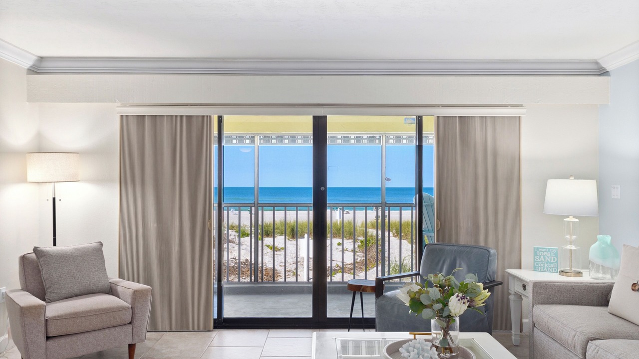 Photo of Livingroom in Whitney Beach