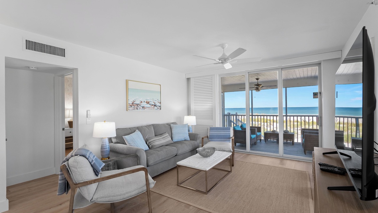 Photo of Livingroom in Palm Island