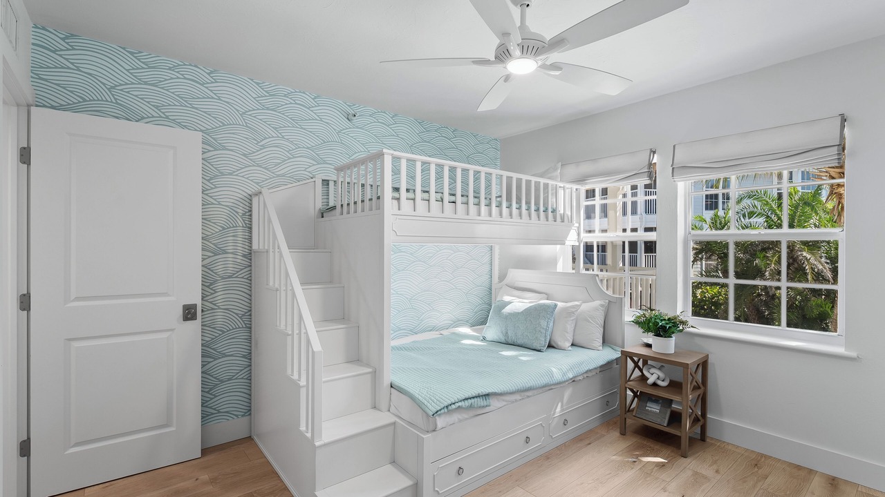 Photo of Bedroom in Palm Island
