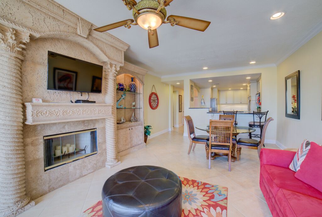 Photo of Livingroom in Pensacola Beach