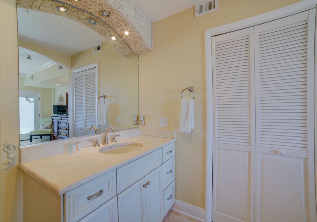 Photo of Bathroom in Pensacola Beach