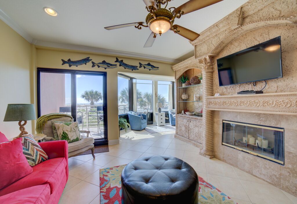 Photo of Livingroom in Pensacola Beach