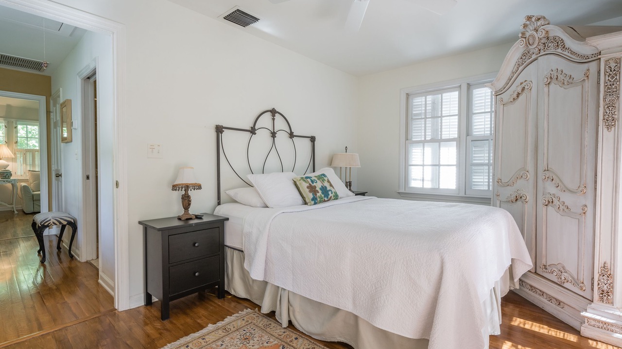 Photo of Bedroom in Bahama Village