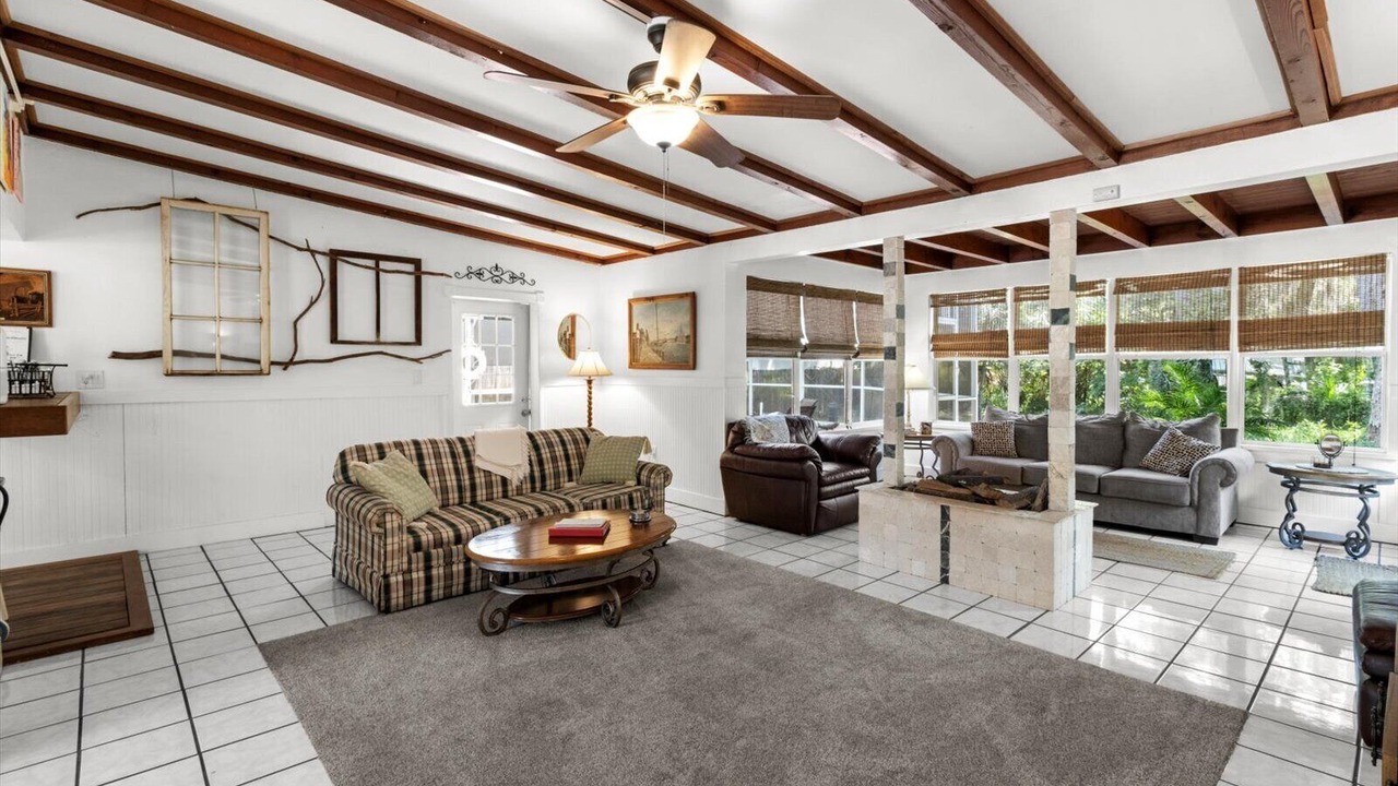 Photo of Livingroom in Crystal River