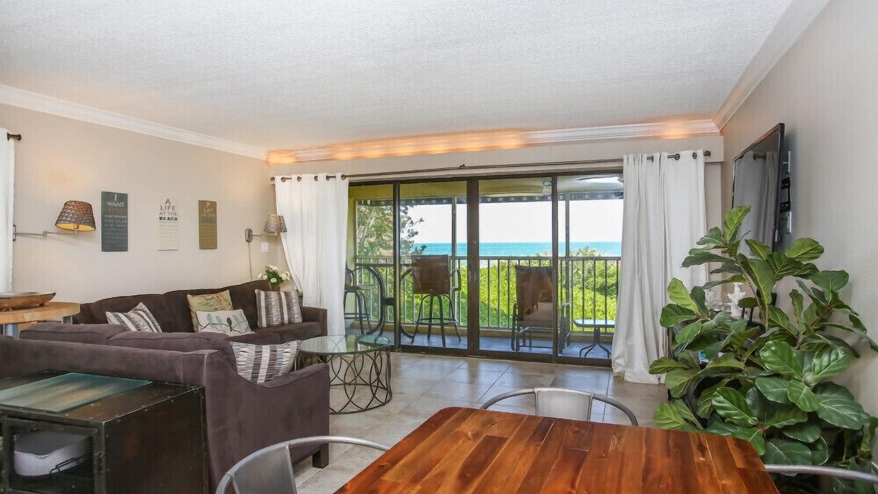 Photo of Livingroom in Whitney Beach