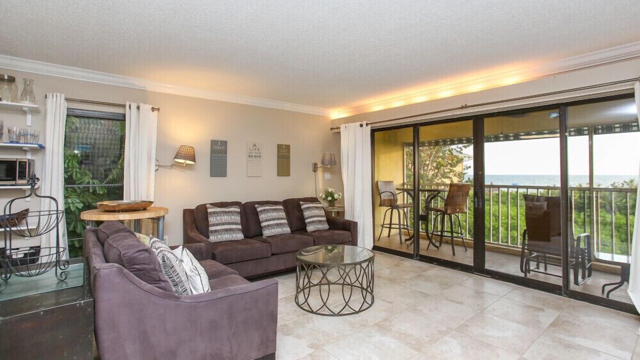 Photo of Livingroom in Whitney Beach