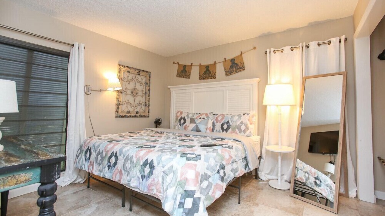 Photo of Bedroom in Whitney Beach
