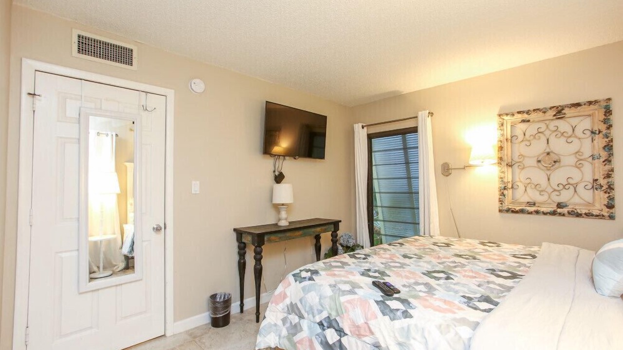 Photo of Bedroom in Whitney Beach