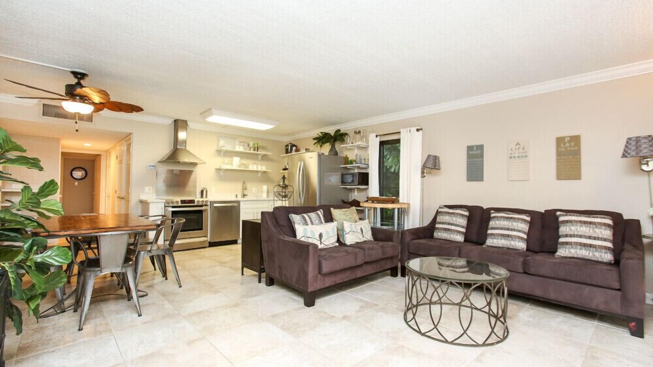 Photo of Livingroom in Whitney Beach