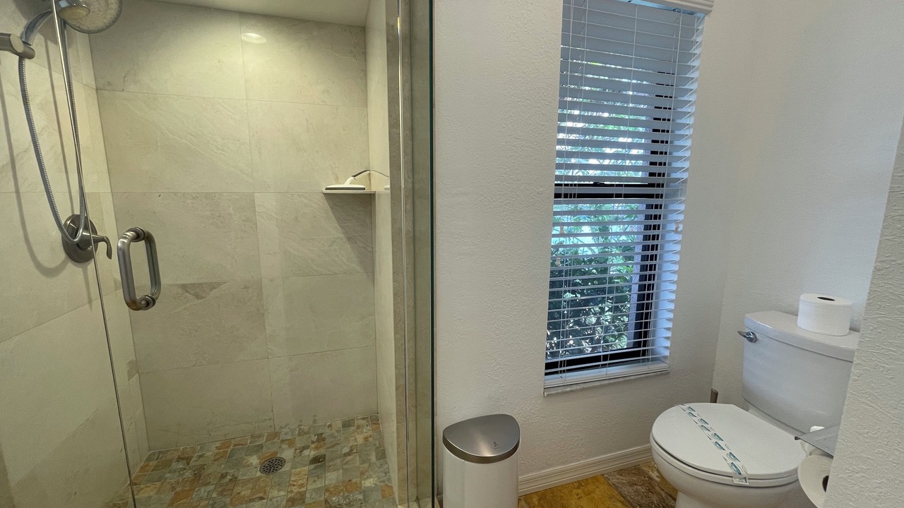 Photo of Bathroom in Pelican