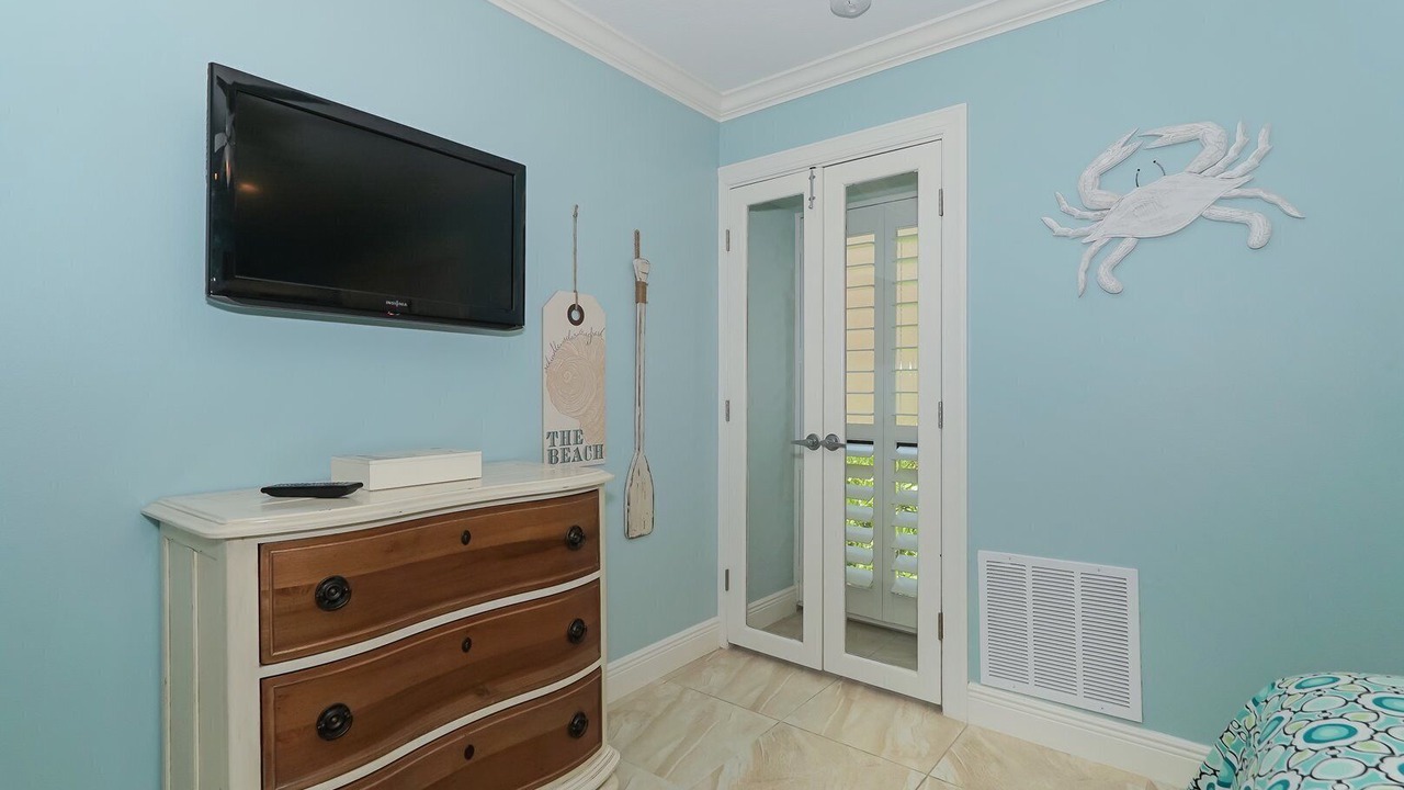Photo of Bedroom in Holmes Beach