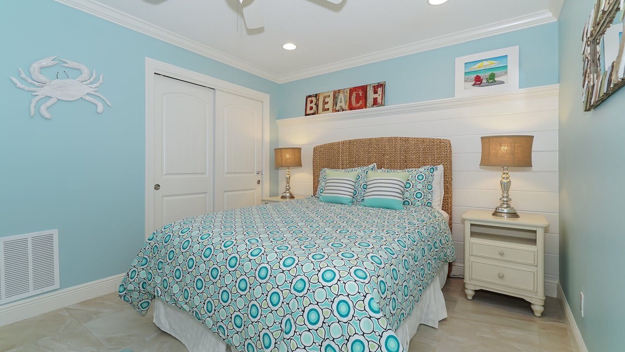 Photo of Bedroom in Holmes Beach