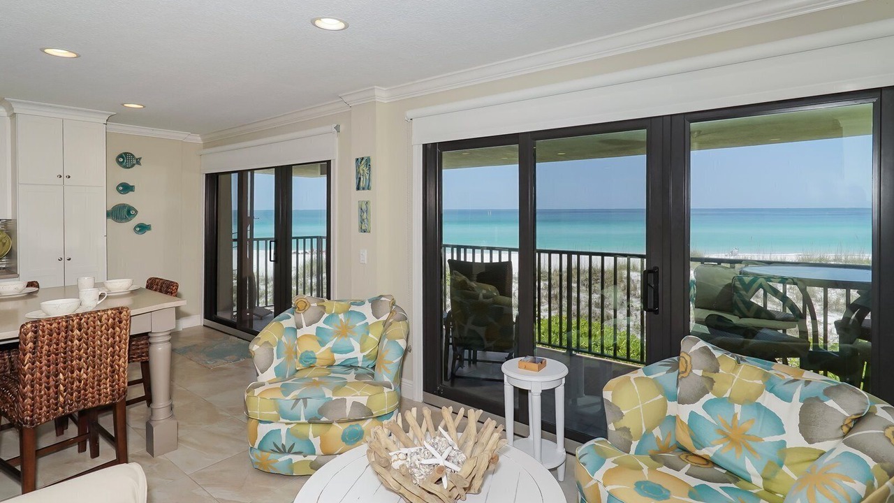 Photo of Livingroom in Holmes Beach