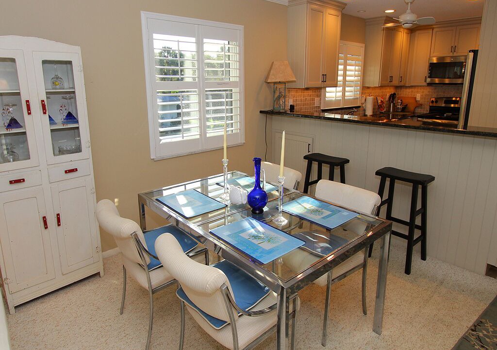 Photo of Livingroom in Whitney Beach