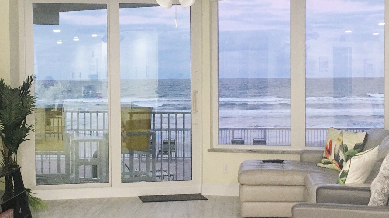 Photo of Livingroom in Daytona Beach Shores