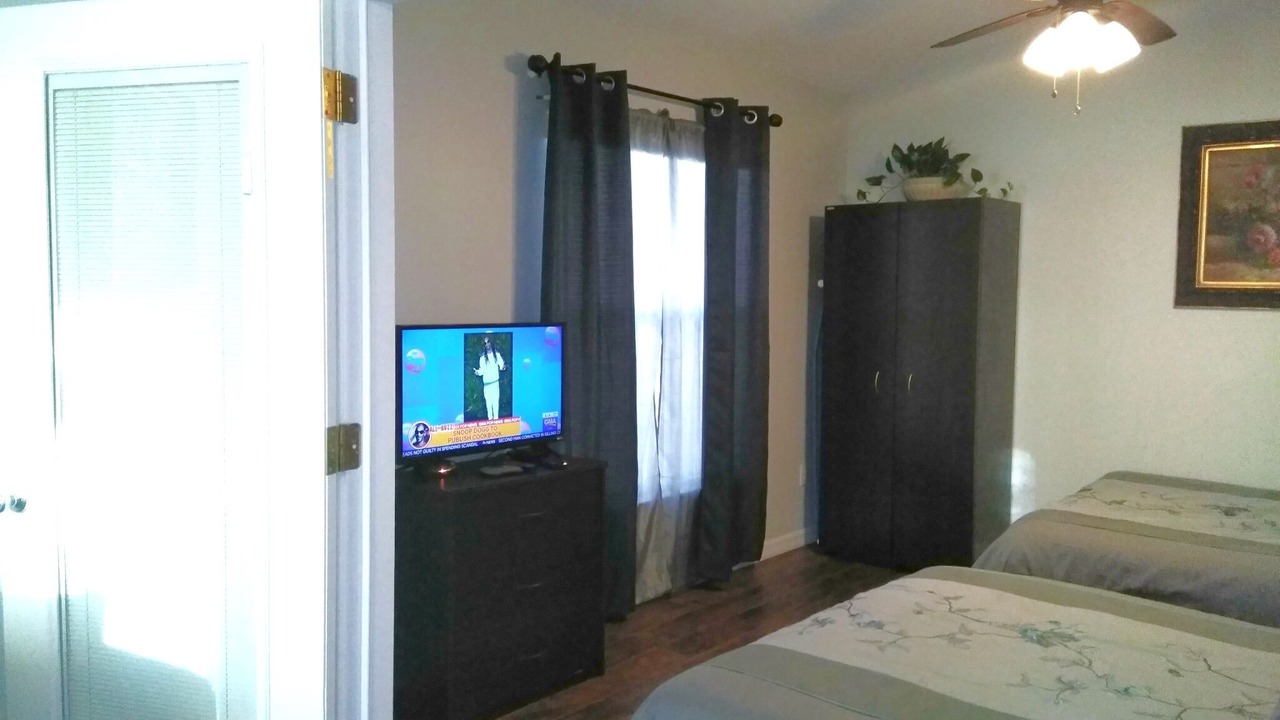 Photo of Bedroom in Woodridge