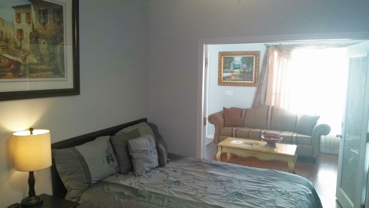 Photo of Bedroom in Woodridge