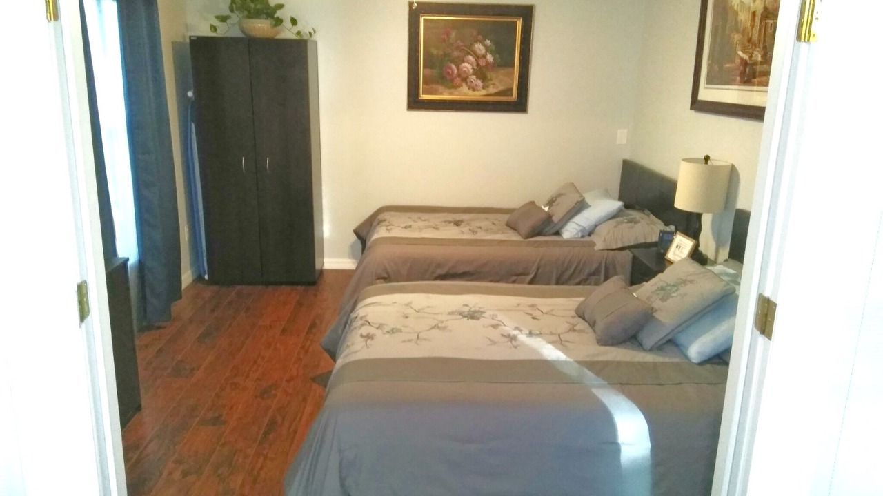 Photo of Bedroom in Woodridge
