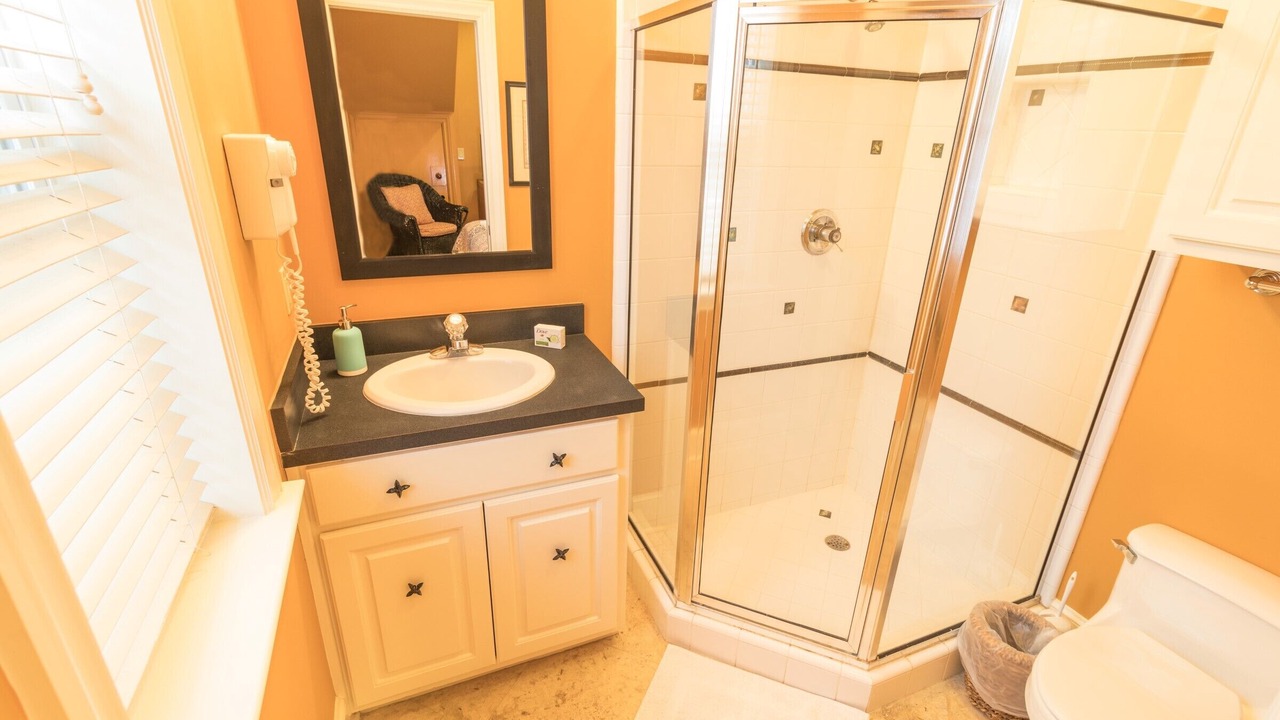 Photo of Bathroom in East End