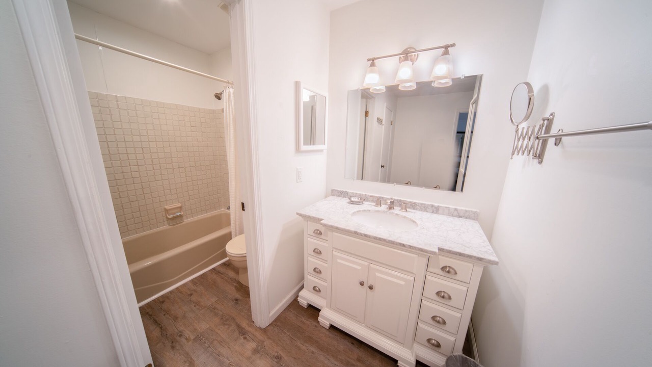 Photo of Bathroom in Plantation
