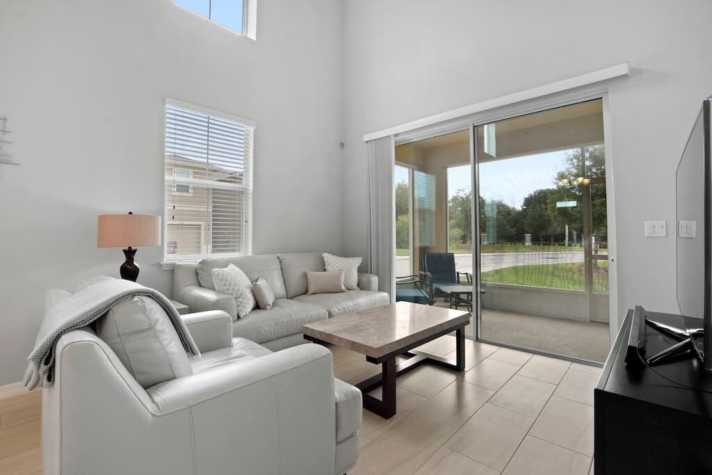 Photo of Livingroom in Seffner Community Alliance