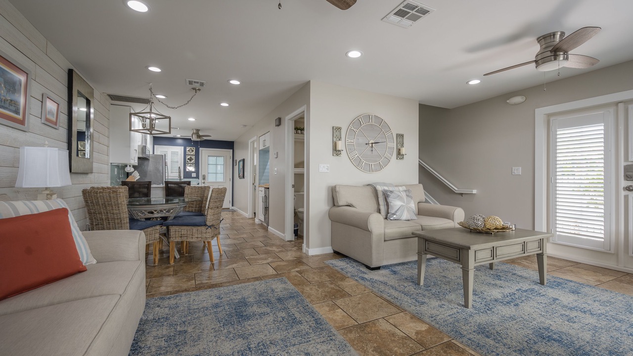 Photo of Livingroom in Bahama Village