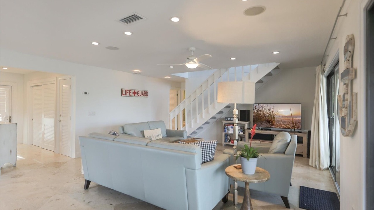 Photo of Livingroom in Captiva