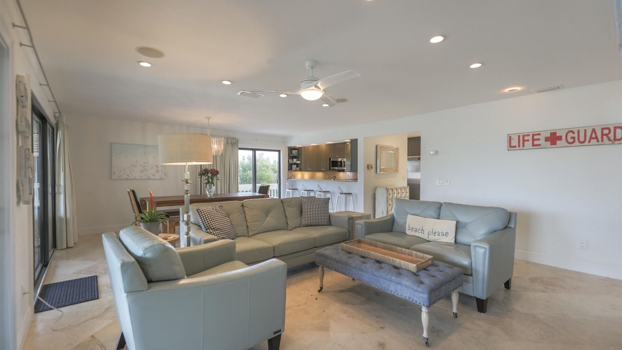 Photo of Livingroom in Captiva