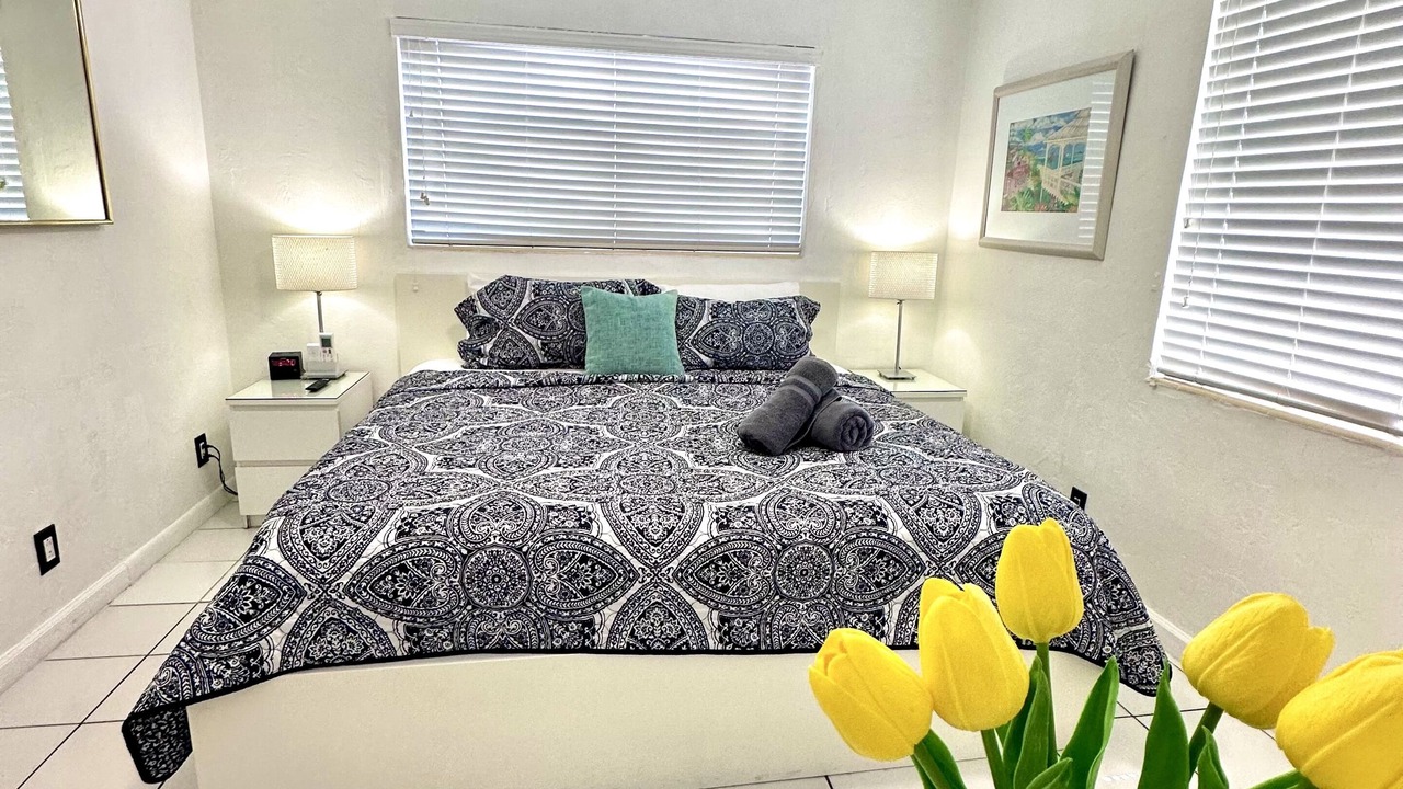 Photo of Bedroom in Hollywood South Central Beach