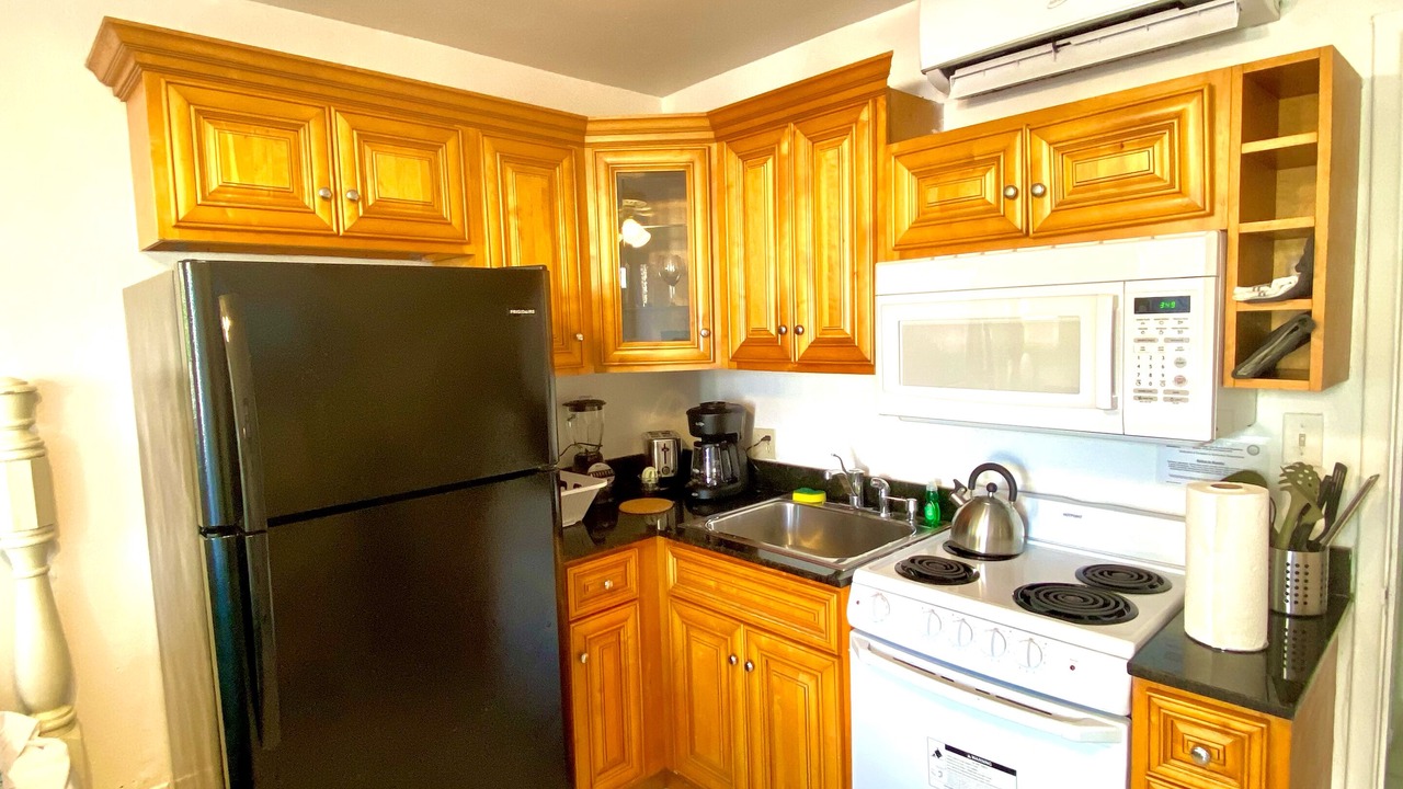 Photo of Kitchen in Hollywood South Central Beach