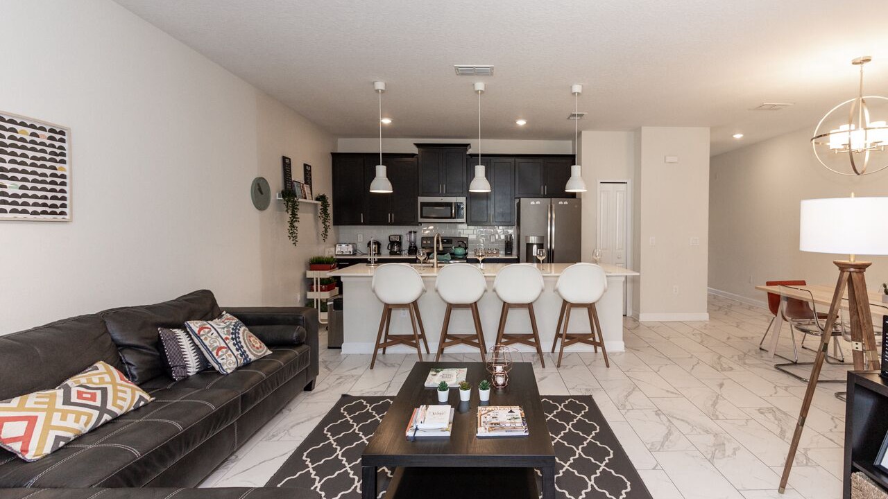 Photo of Livingroom in Davenport