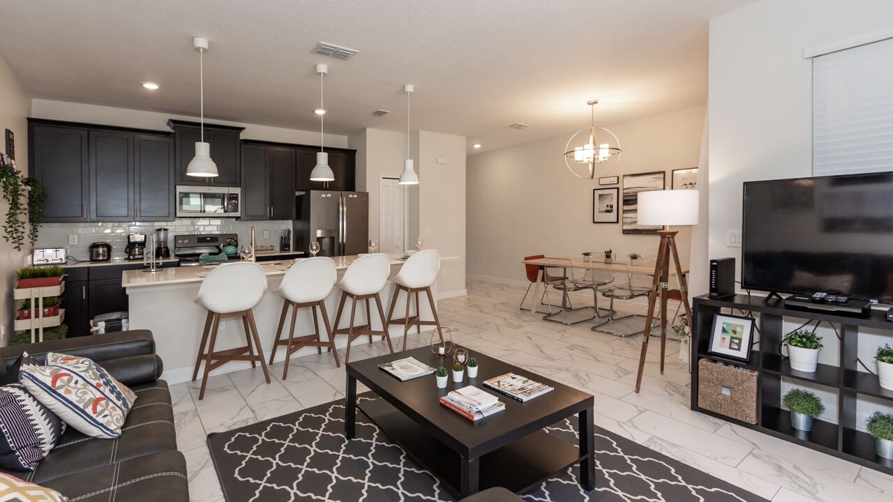 Photo of Livingroom in Davenport