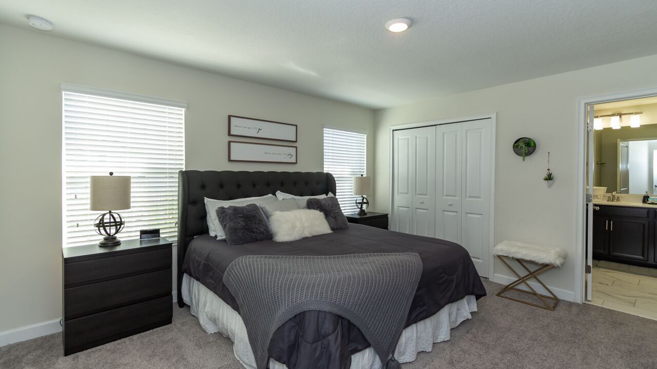 Photo of Bedroom in Davenport