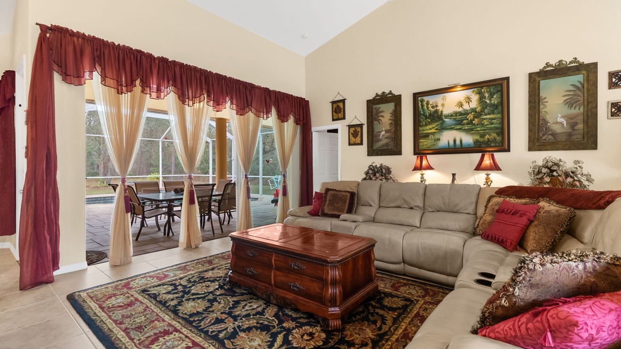 Photo of Livingroom in Brooksville