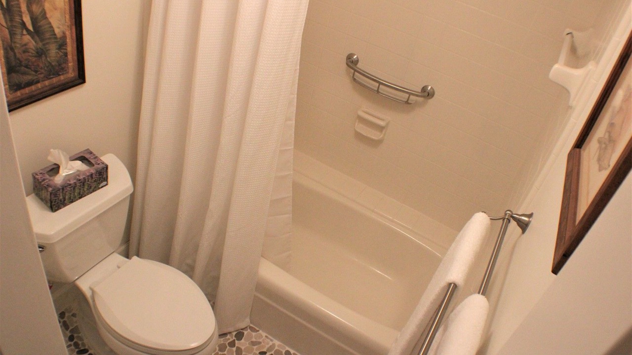 Photo of Bathroom in Marco Island