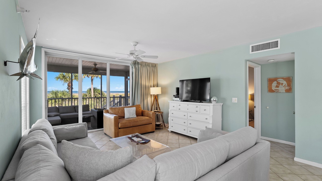 Photo of Livingroom in Palm Island