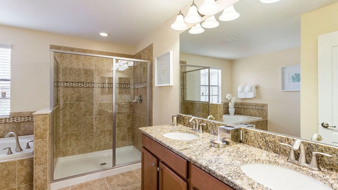 Photo of Bathroom in Davenport