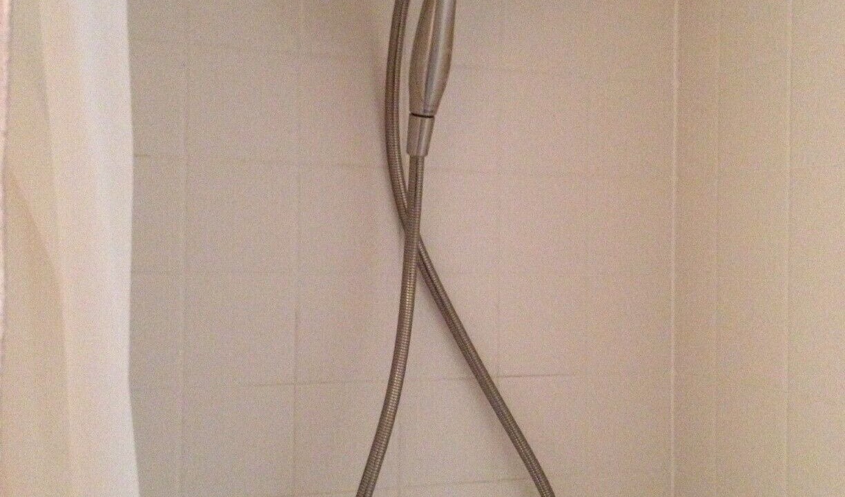 Photo of Bathroom in Park Shore