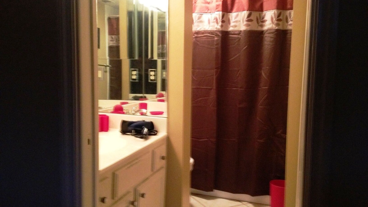 Photo of Bathroom in Park Shore