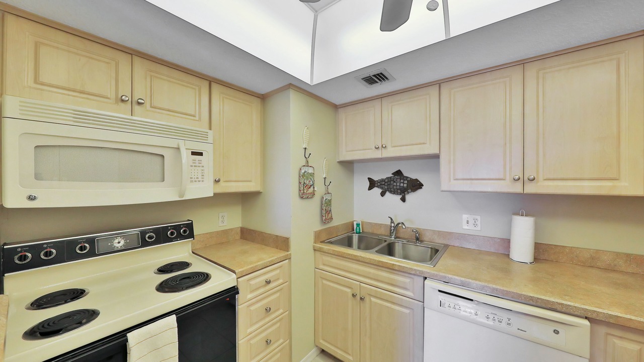 Photo of Kitchen in Ormond-by-the-Sea