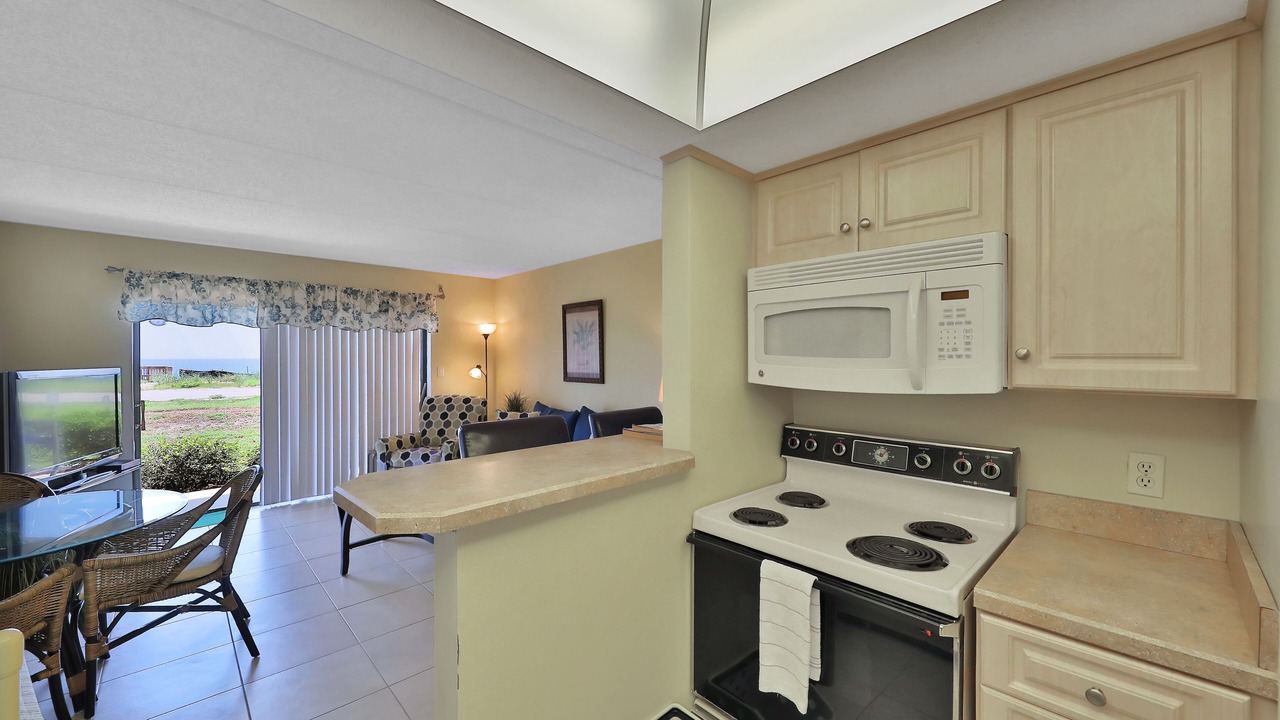 Photo of Kitchen in Ormond-by-the-Sea