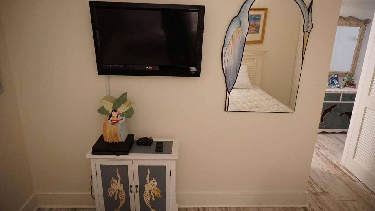Photo of Bedroom in Seawinds Condo