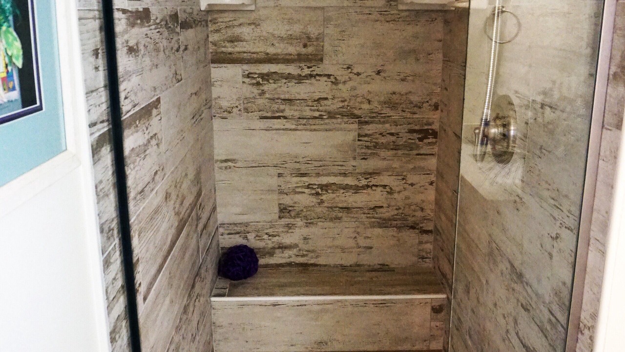 Photo of Bathroom in Seawinds Condo