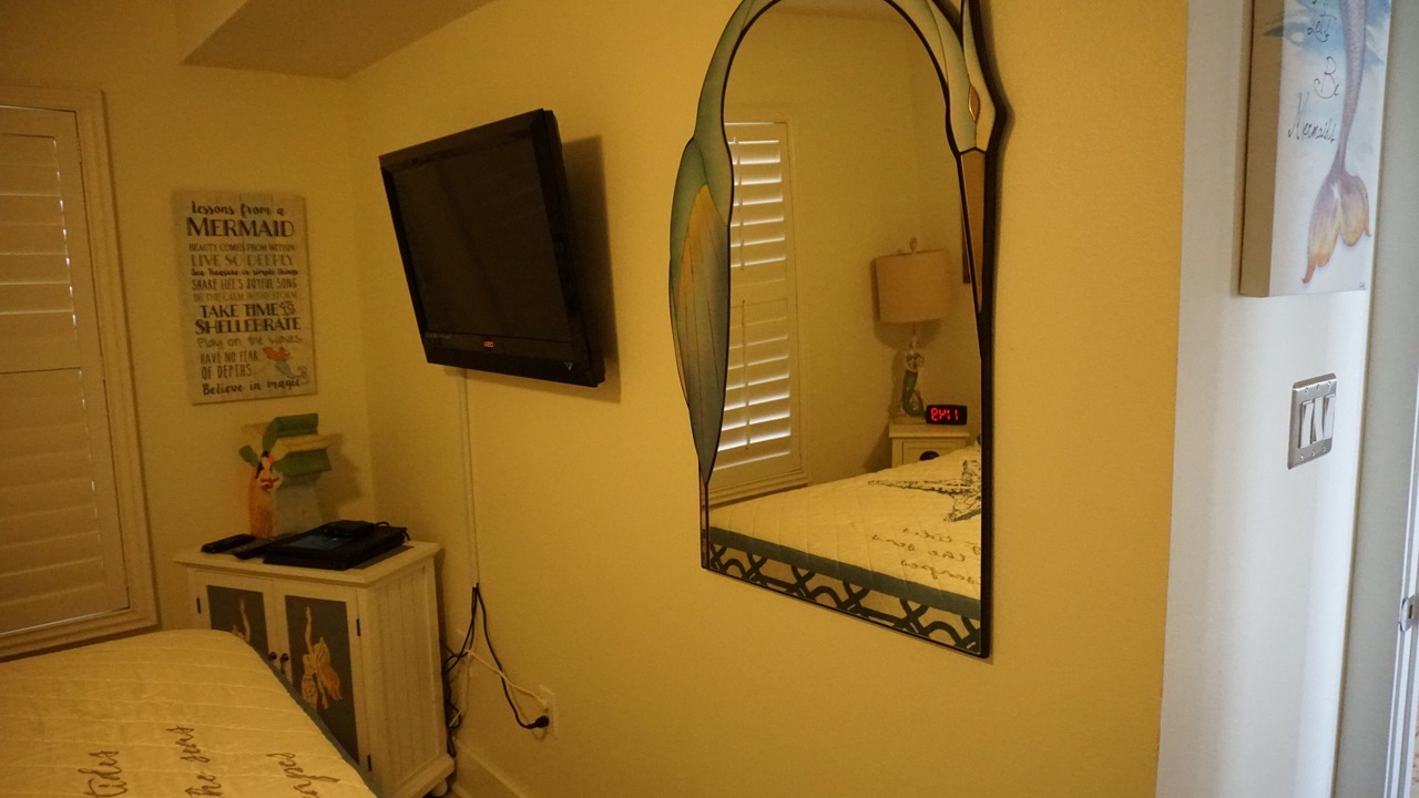 Photo of Bedroom in Seawinds Condo