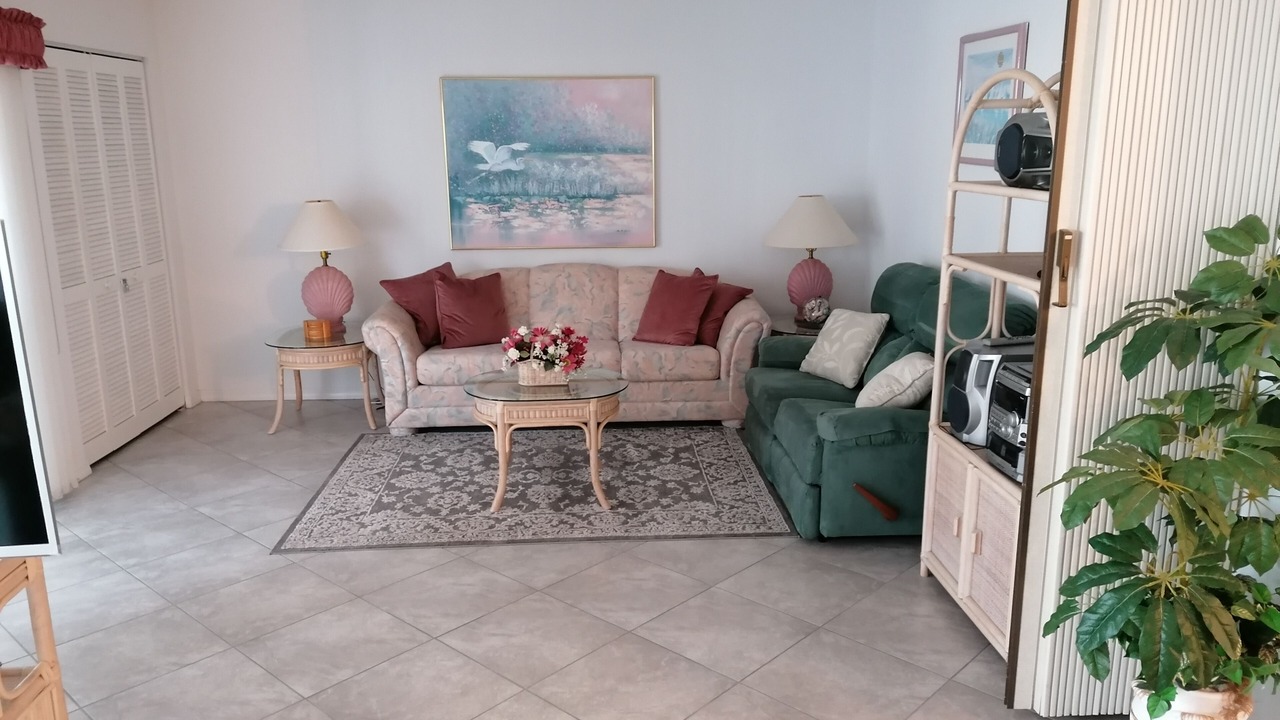 Photo of Livingroom in Plantation
