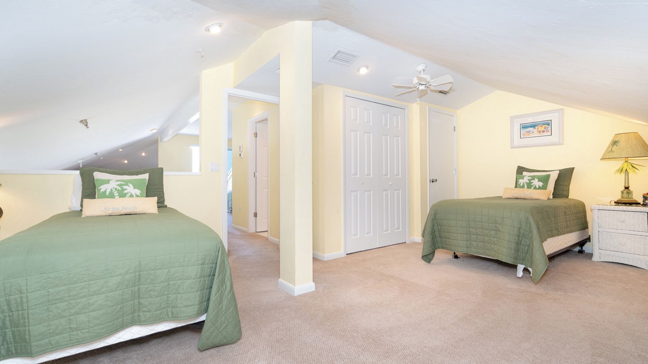 Photo of Bedroom in Palm Island